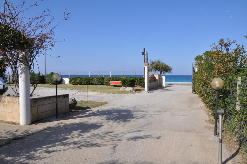 Hotel Il Lungomare Zambrone Esterno foto
