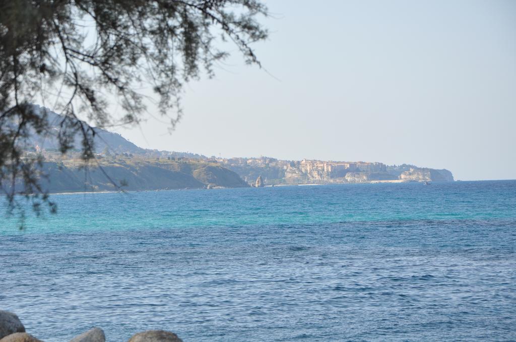 Hotel Il Lungomare Zambrone Esterno foto