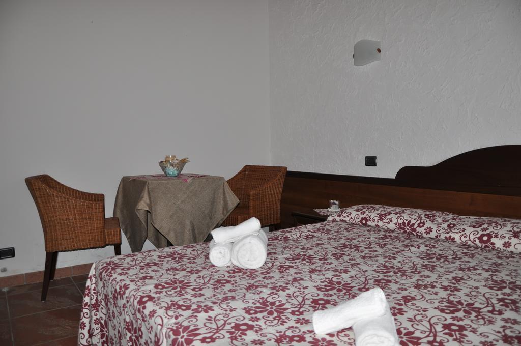 Hotel Il Lungomare Zambrone Esterno foto