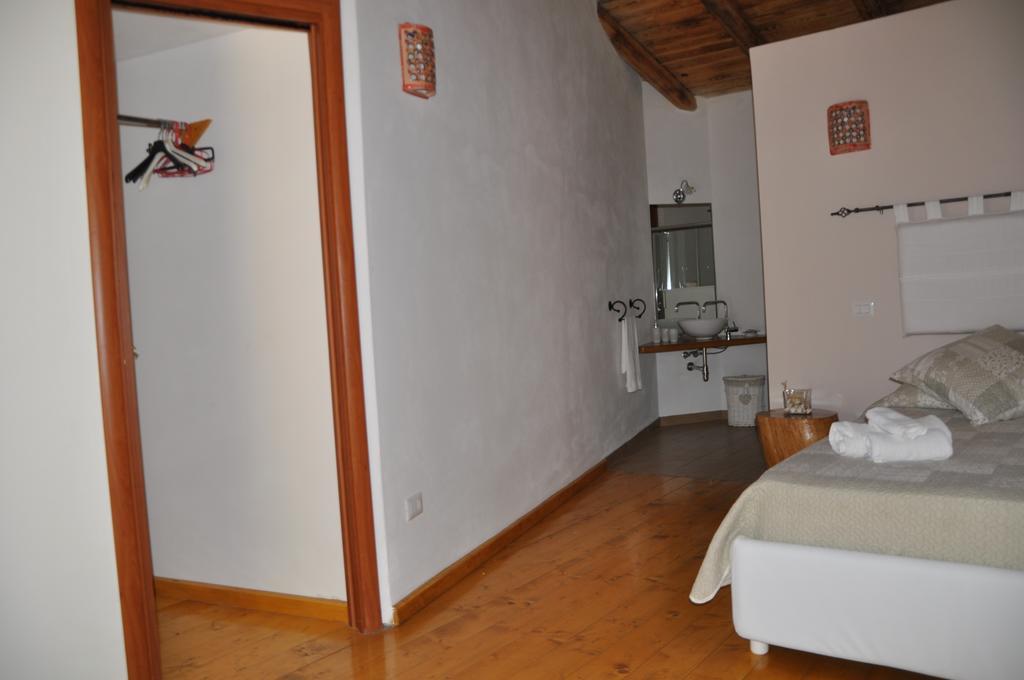 Hotel Il Lungomare Zambrone Esterno foto