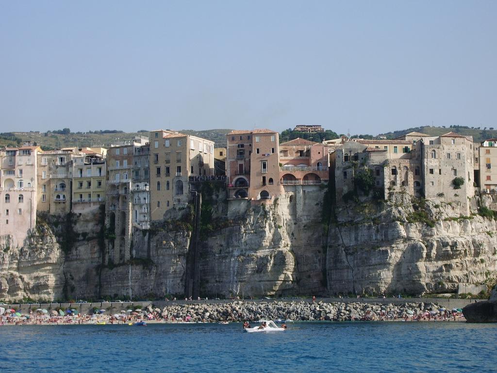 Hotel Il Lungomare Zambrone Esterno foto