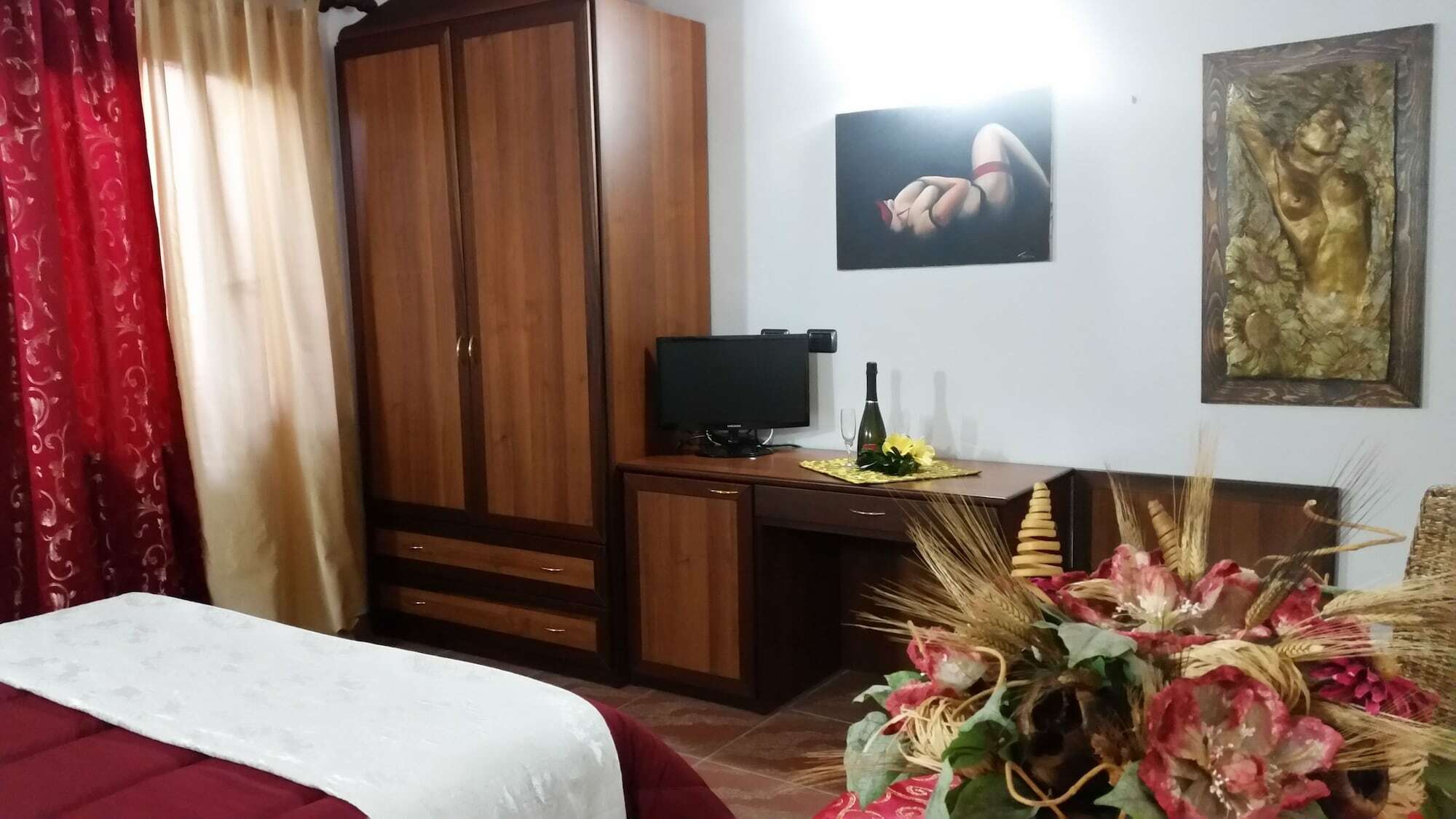 Hotel Il Lungomare Zambrone Esterno foto